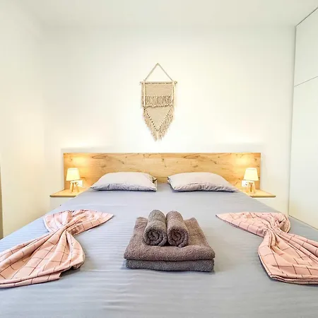 Apartment Vacation 900 *